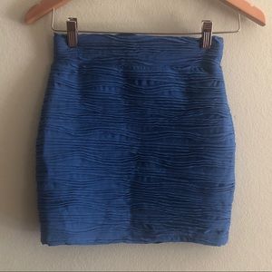 Blue textured mini skirt